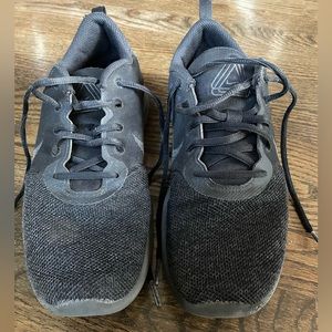 Size 8.5 - Nike Flex Experience Black